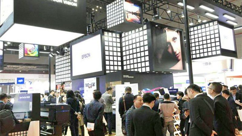 广告制作验收关键步骤，确保展台品质与效果